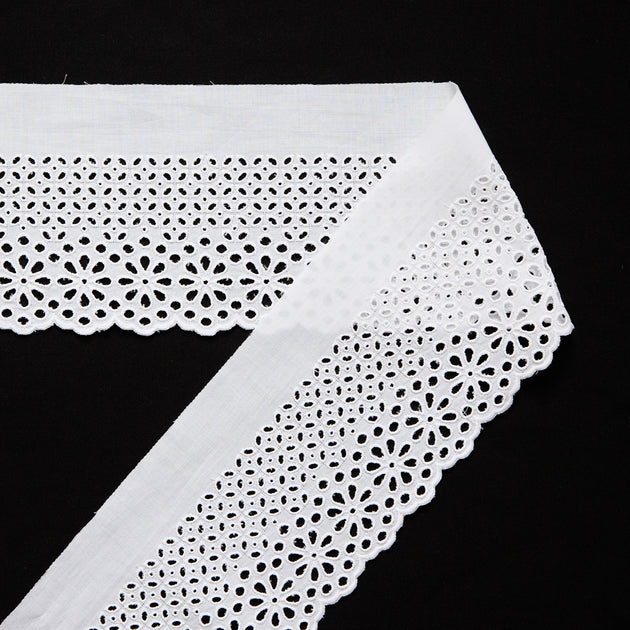 T26M15909 | Galon Broderie Anglaise sur Voile en Coton 10,5cm