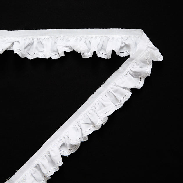 T26M15911 | Broderie Anglaise on Galloon Cotton Voile 5cm