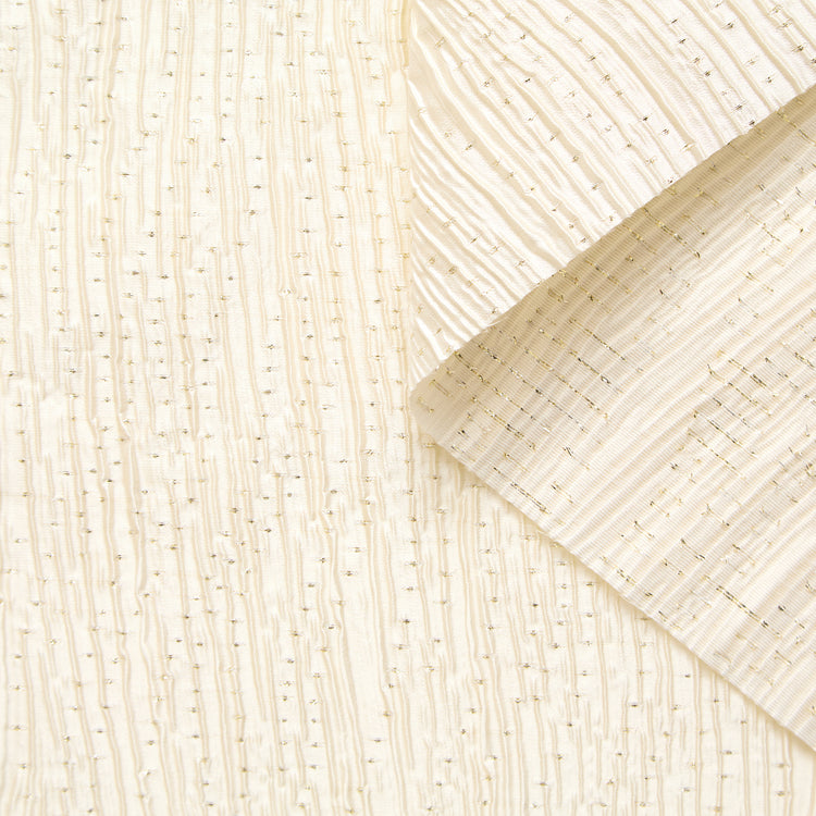 T26M15942 | Lamé Plumetis Silk Seersucker - view 1