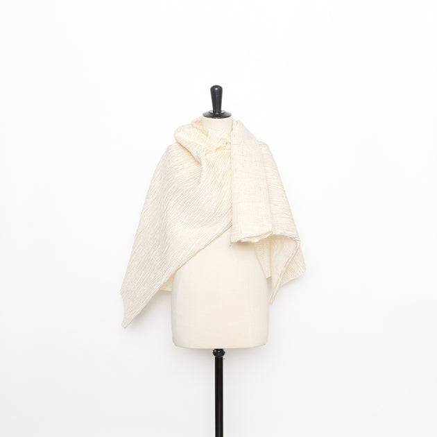 T26M15942 | Lamé Plumetis Silk Seersucker