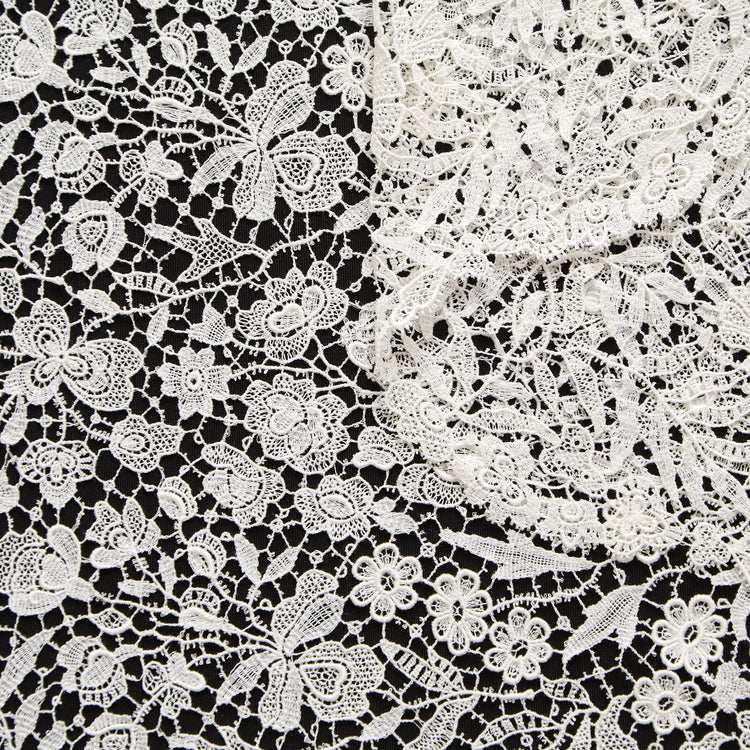 T26M15976 | Floral Cotton Guipure - view 1