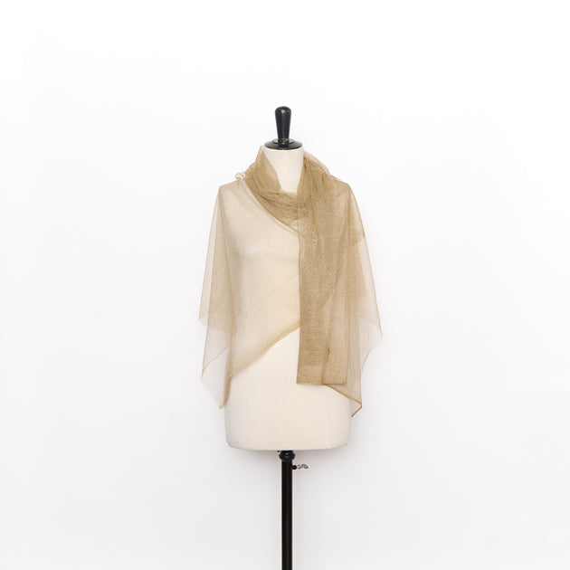 T26M16003 | Large With Gold Lamé Fishnet
