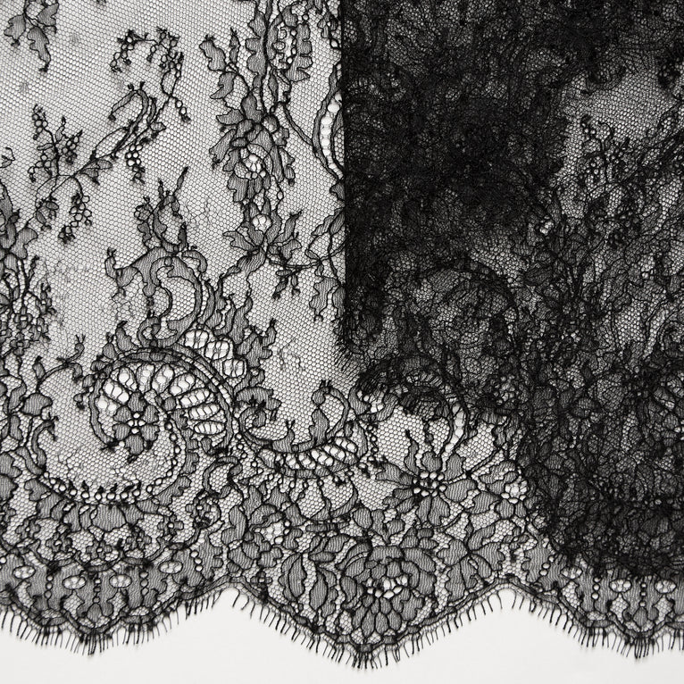T26M16011 | Floral Lace 95cm - view 1