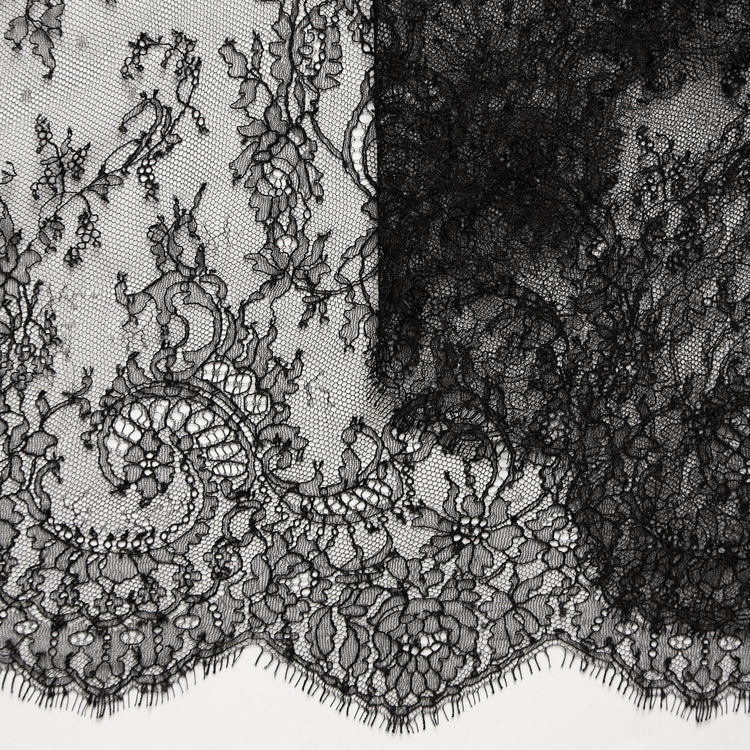 T26M16011 | Floral Lace 95cm - view 1