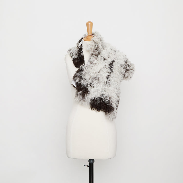 C20A00009 | Curly Black &amp; White Tigrado Lambskin - view 2