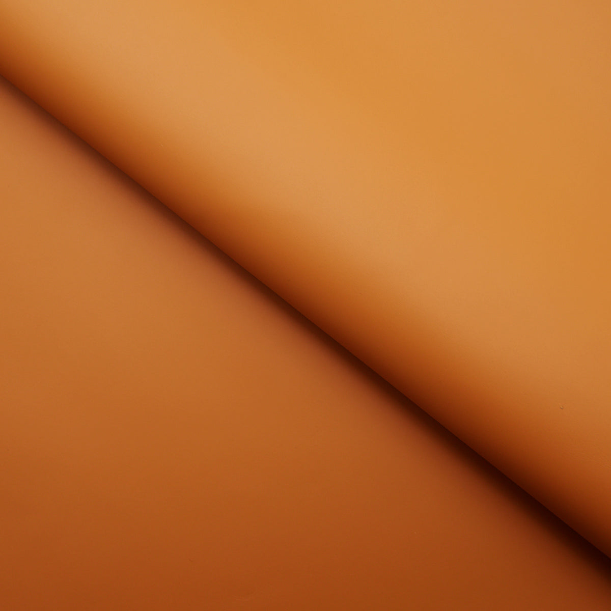 C22S00002 | Cuir de Veau Satiné Lisse