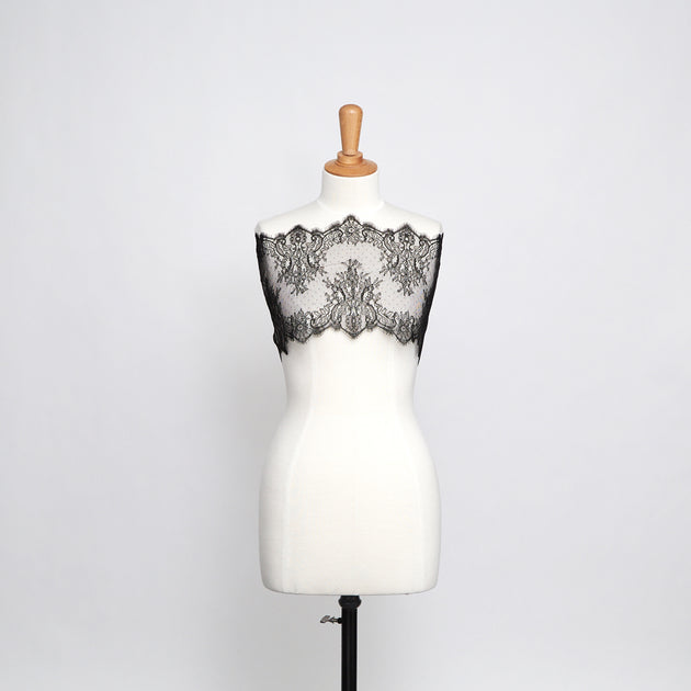 D20A00001 | Polyviscose Antique Floral Lace