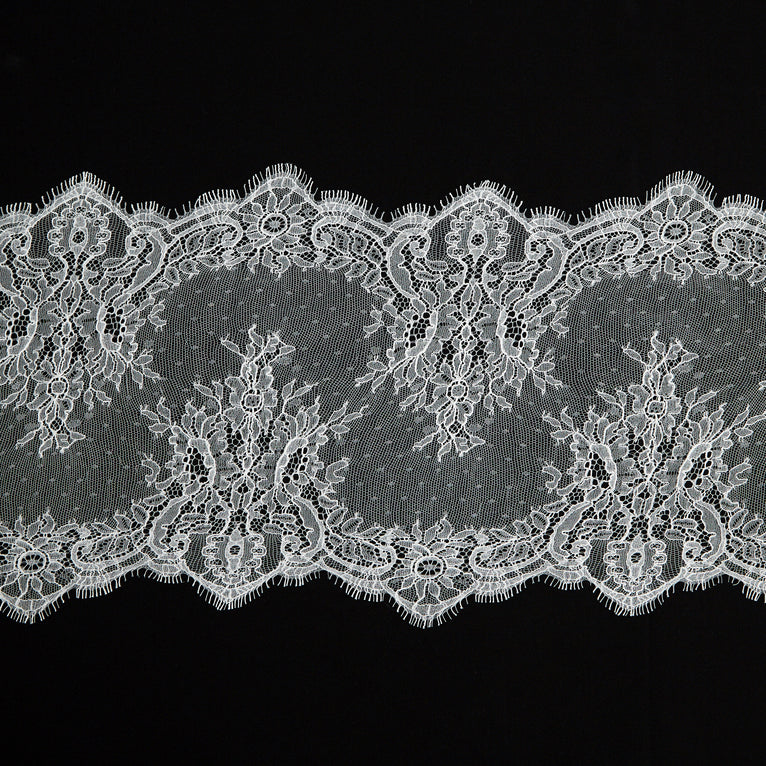 D20A00001 | Polyviscose Antique Floral Lace - view 1