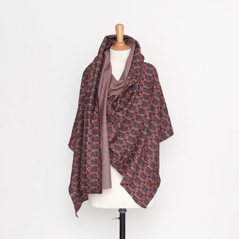 M20A00034 | Geometric Jacquard Jersey - view 2