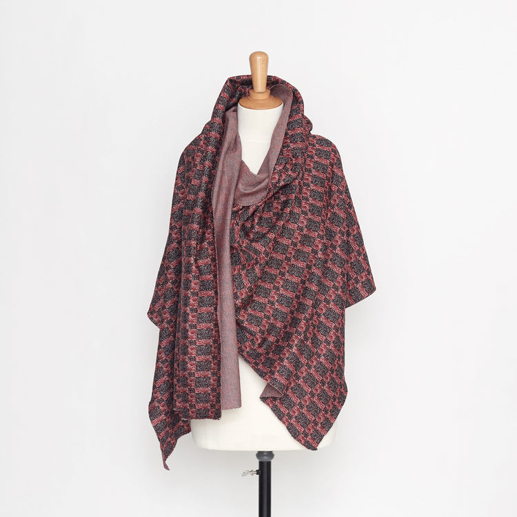 M20A00034 | Geometric Jacquard Jersey - view 2