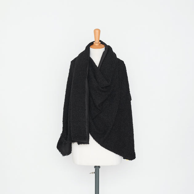M21B00054 | Faux Fur Bouclé Knit