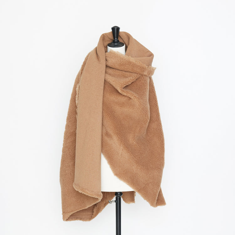 M21C00065 | Camel and Virgin Wool Teddy - view 2