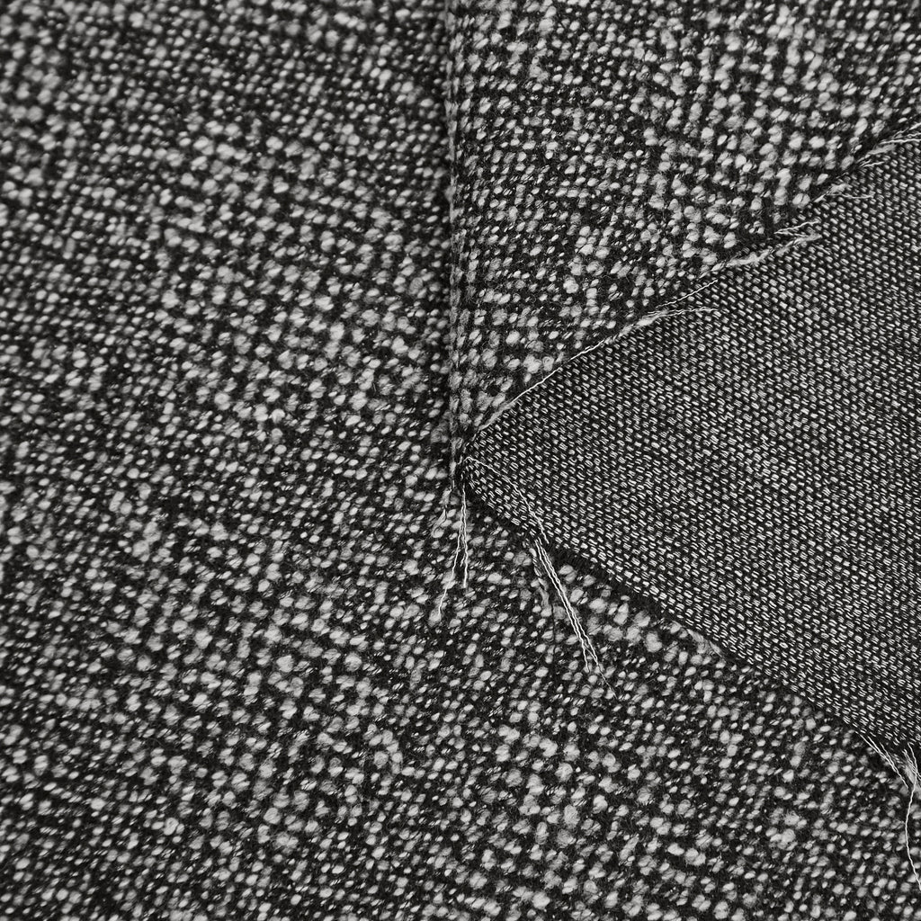 T20A00101 | Big Dots Wool Donegal