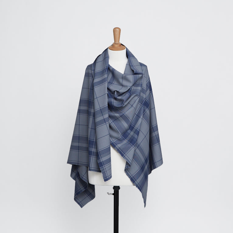 T20A00113 | Large Check On Crepe Wool - view 2