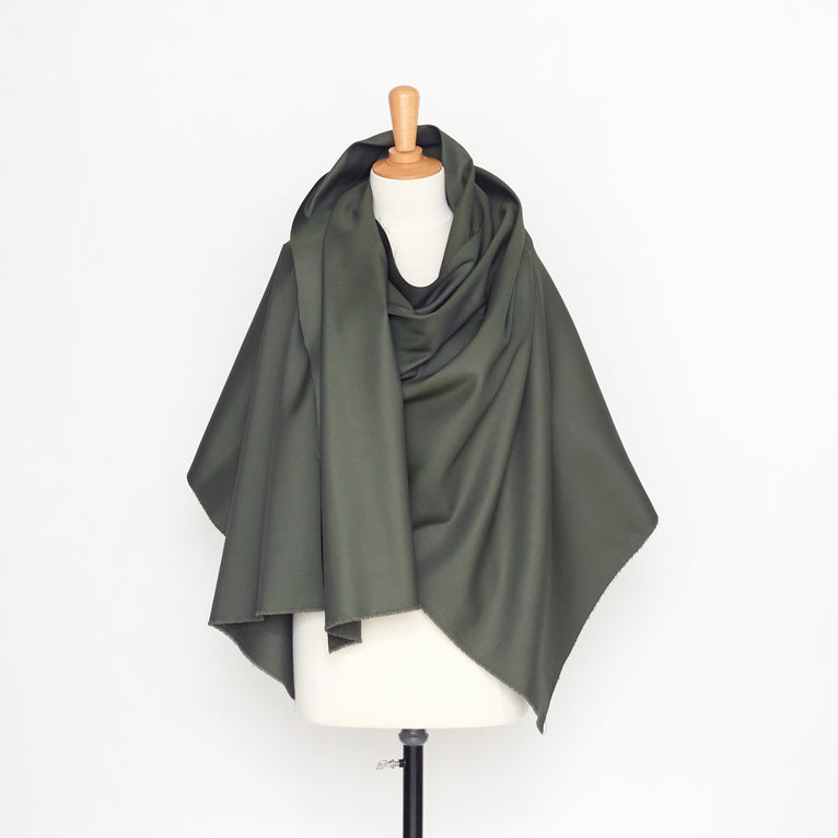 T20A00132 | Silk And Wool Smoking - view 10
