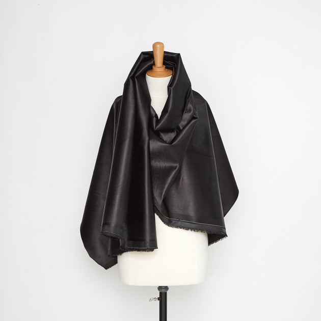 T20A00210 | Glossy Bonded Charmeuse