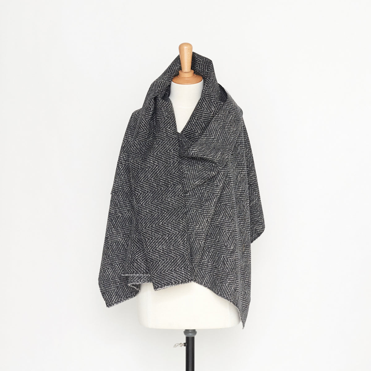 T20A00218 | Donegal Herringbone Wool Melange