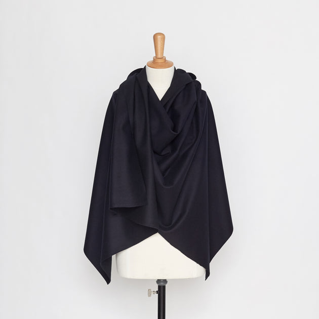 T20A00243 | Wool Drap Suiting