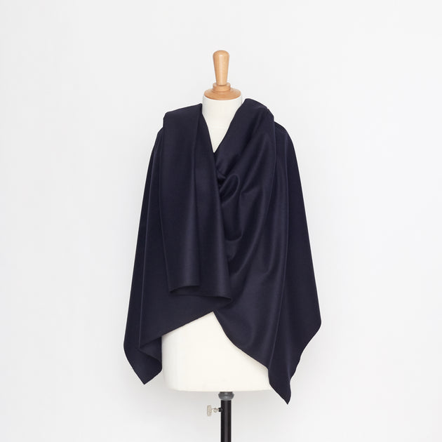 T20A00243 | Wool Drap Suiting