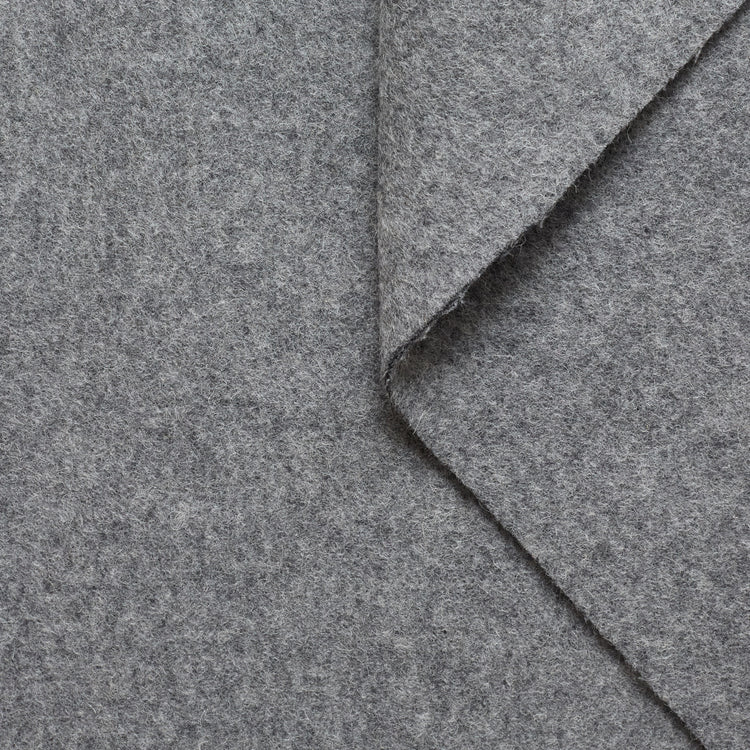 T20A00245 | Splittable Fluffy Wool - view 1