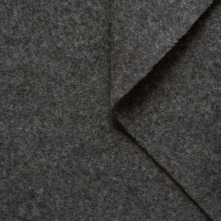 T20A00245 | Splittable Fluffy Wool - view 3