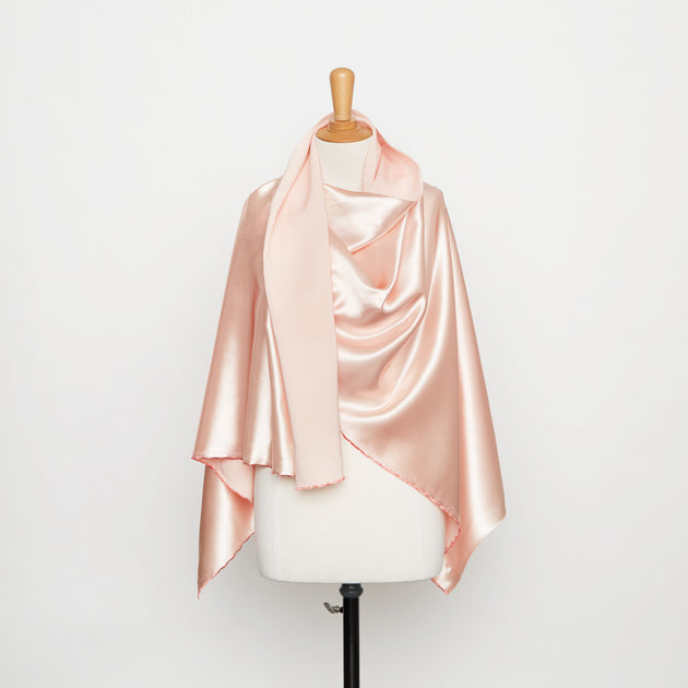 T20A00275 | Glossy Fluid Satin