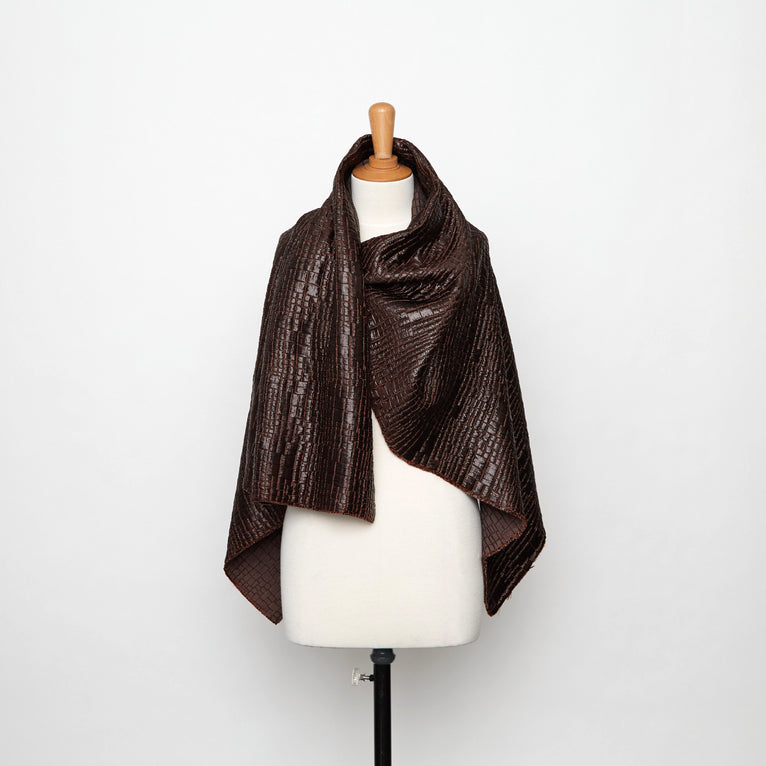 T20A00319 | Geometric Cloque Jacquard - view 2