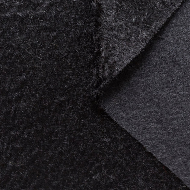T20A00325 | Splittable Curly Mohair