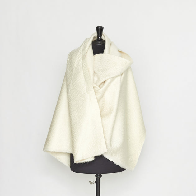 T20A00325 | Splittable Curly Mohair