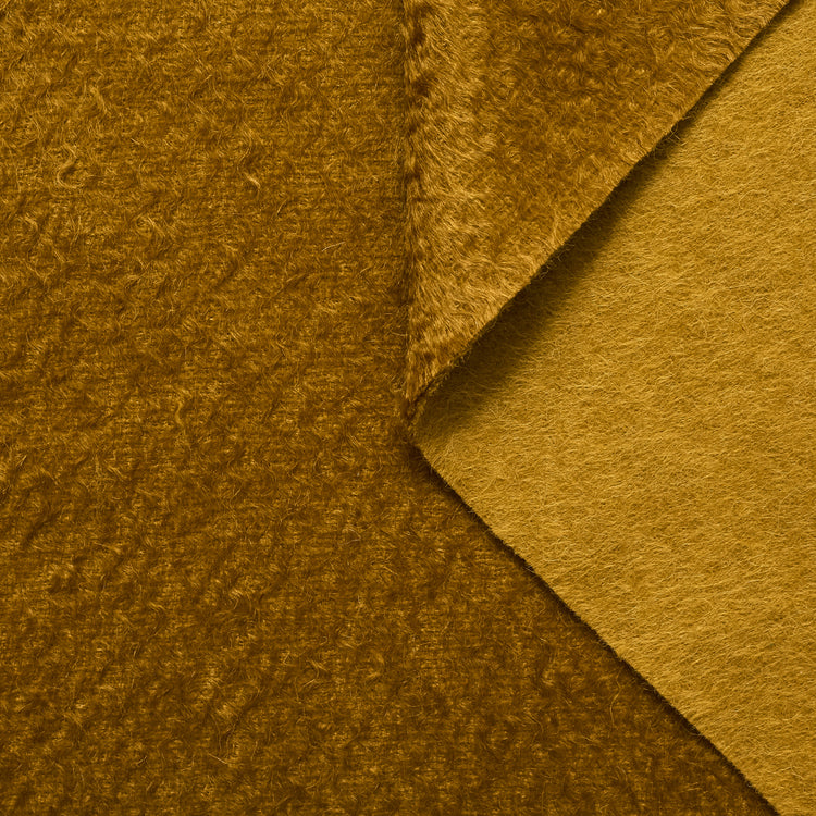 T20A00325 | Splittable Curly Mohair - view 1