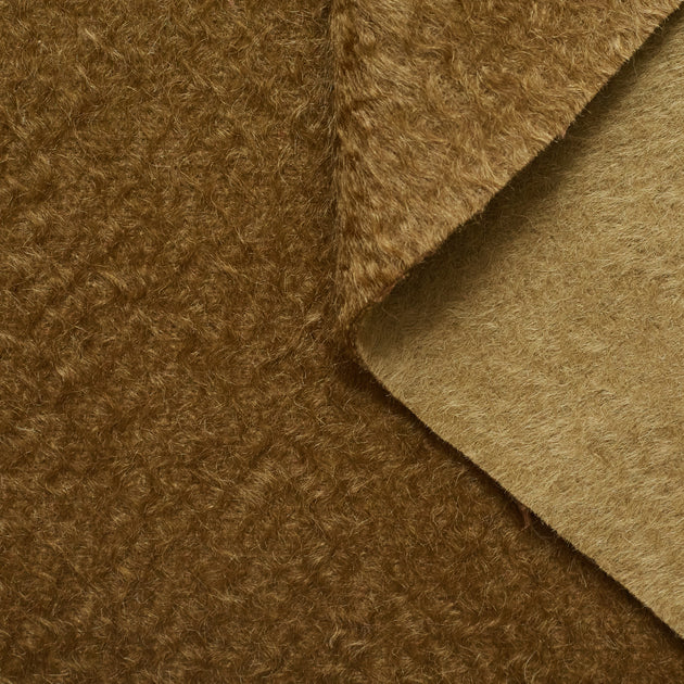 T20A00325 | Splittable Curly Mohair