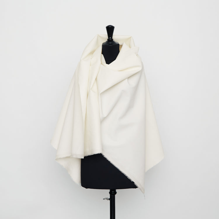 T20A00347 | Linen Canvas - view 2