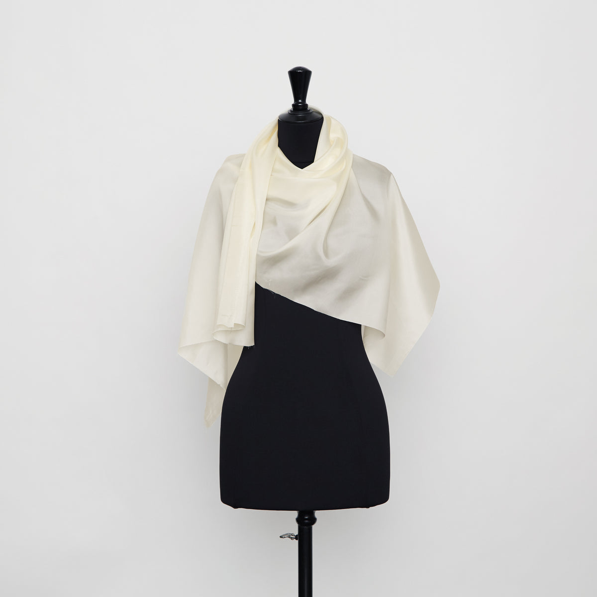 T20A00362 | Silk Ponge Lining – Nona Source