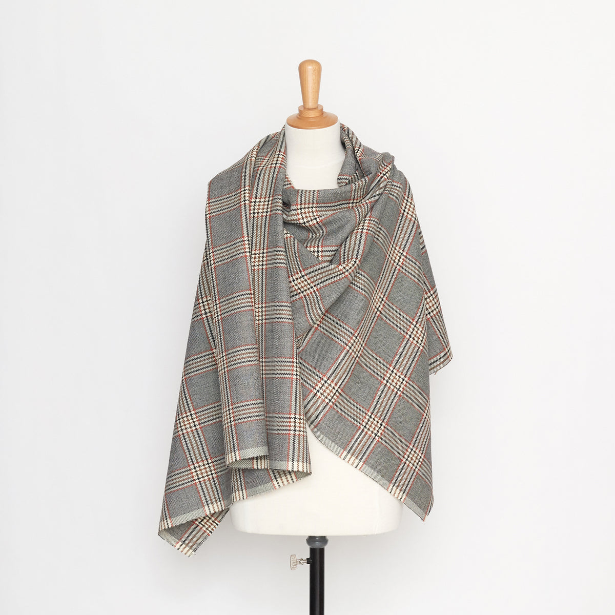 T20A00370 | Houndstooth Check Plaid