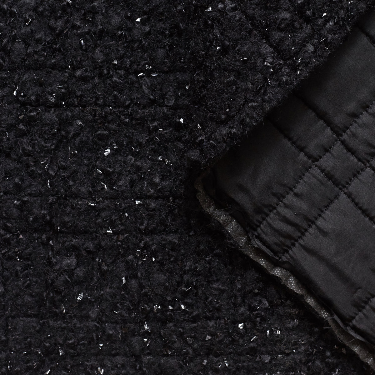 T20A00376 | Shiny Bouclé Tweed Quilted