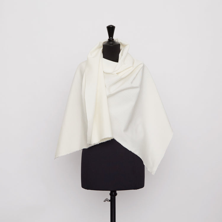 T20A00379 | Irregular Viscose Textured Canvas - view 2