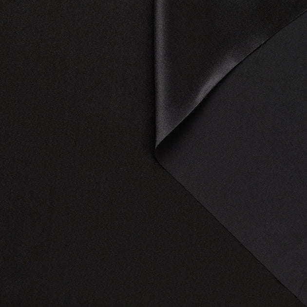 T21B00390 | Light Silk Satin