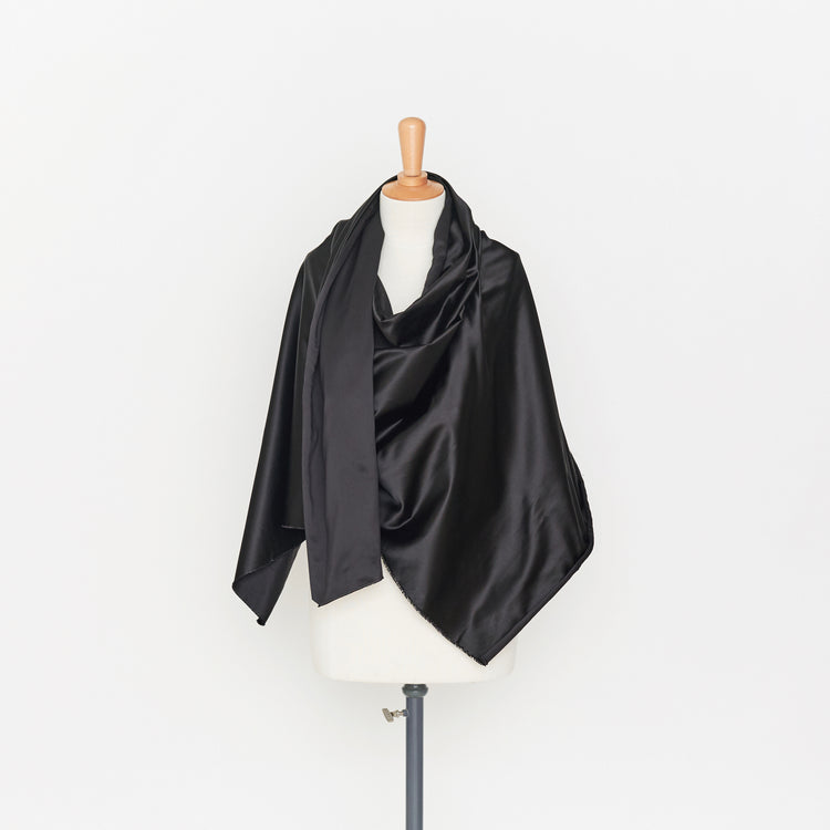 T21B00391 | Light Satin Duchess - view 2
