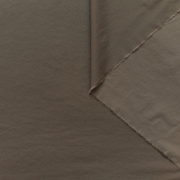 t21b00395 | Parachute Stretch en Nylon
