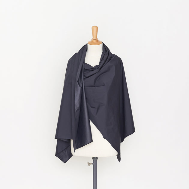 T21B00432 | Water Repellent & Windbreaker Light Parachute