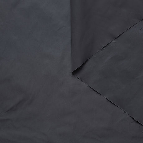 T21B00515 | Water Repellent Technical Windbreaker
