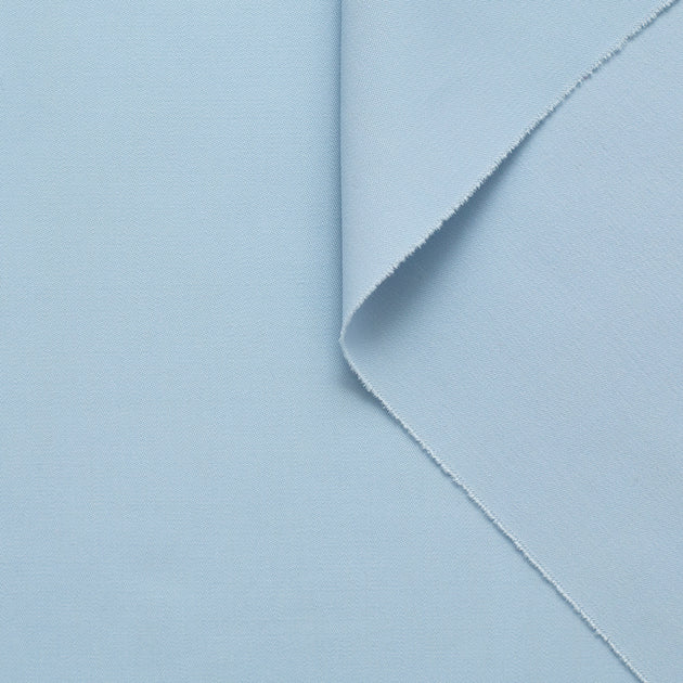 T21B00518 | Fluid Wool Suiting