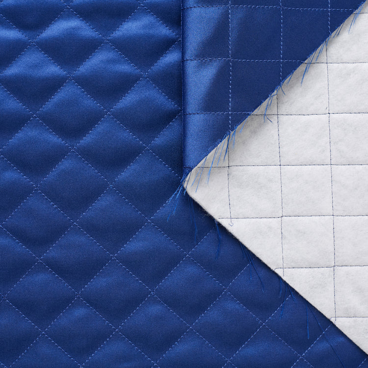 T21B00526 | Silk Satin Diamond Quilted - view 1