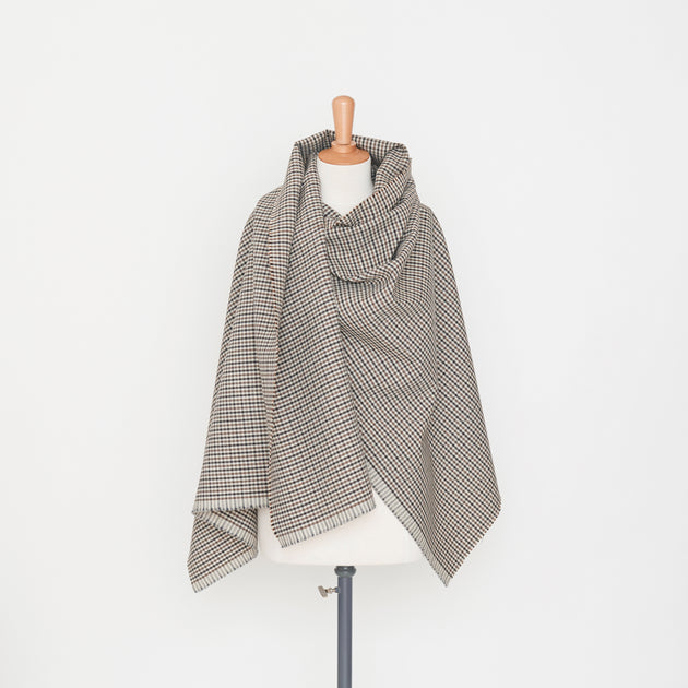 T21B00560 | Houndtooth wool drap