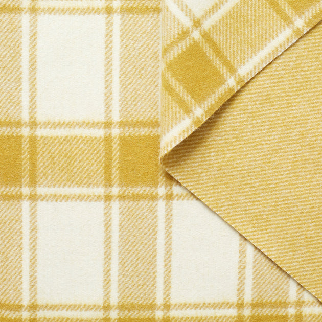 T21C00591 | Splittable Checked Alpaca Drap