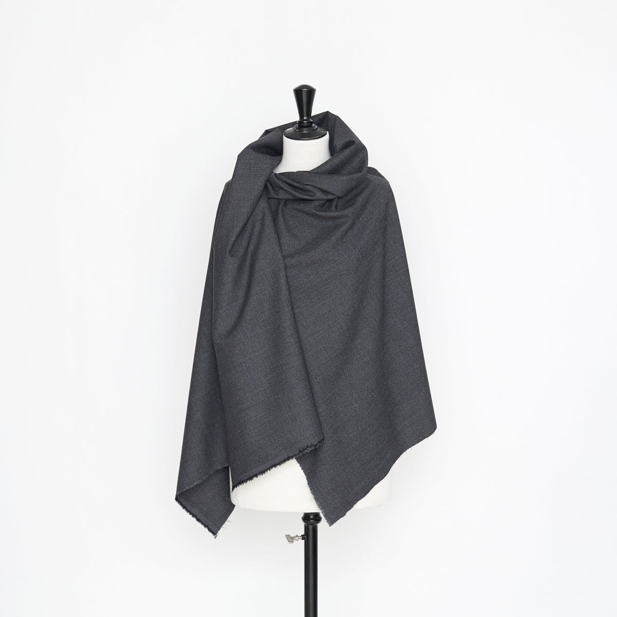 T21C00599 | Light Wool Melange Suiting