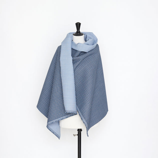 T21C00612 | Double Face Splittable Wool Lily Jacquard