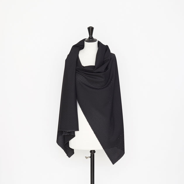 T21C00618 | Micro Perforated Tailoring Wool