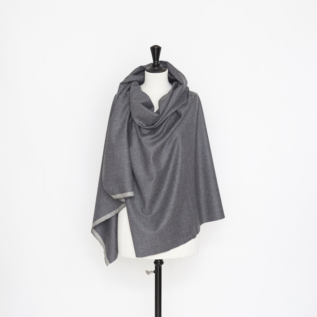 T21C00627 | Light Wool Flannel