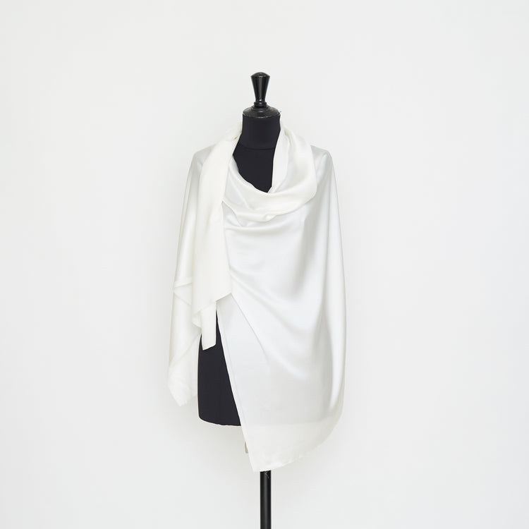 T21C00647 | Silk Satin - view 2